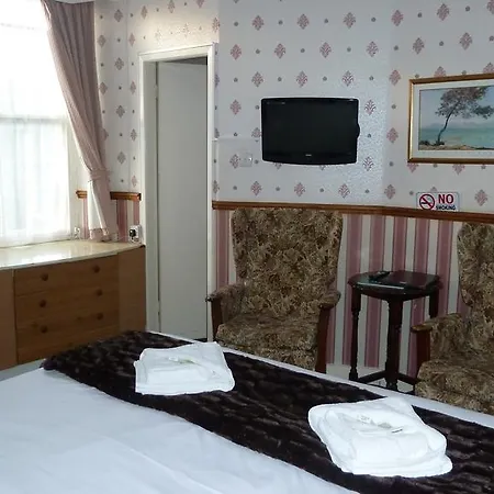 Lakes 3* Windermere