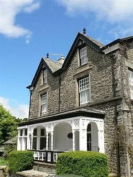 Lakes Guest house 3*