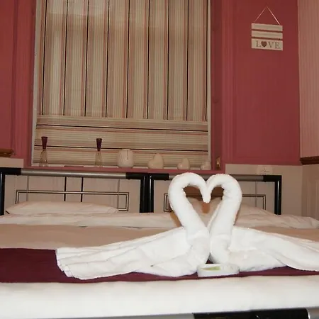 Πανσιόν Lakes