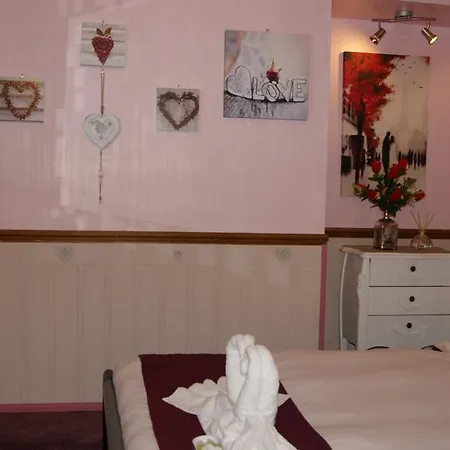 Lakes Πανσιόν 3*